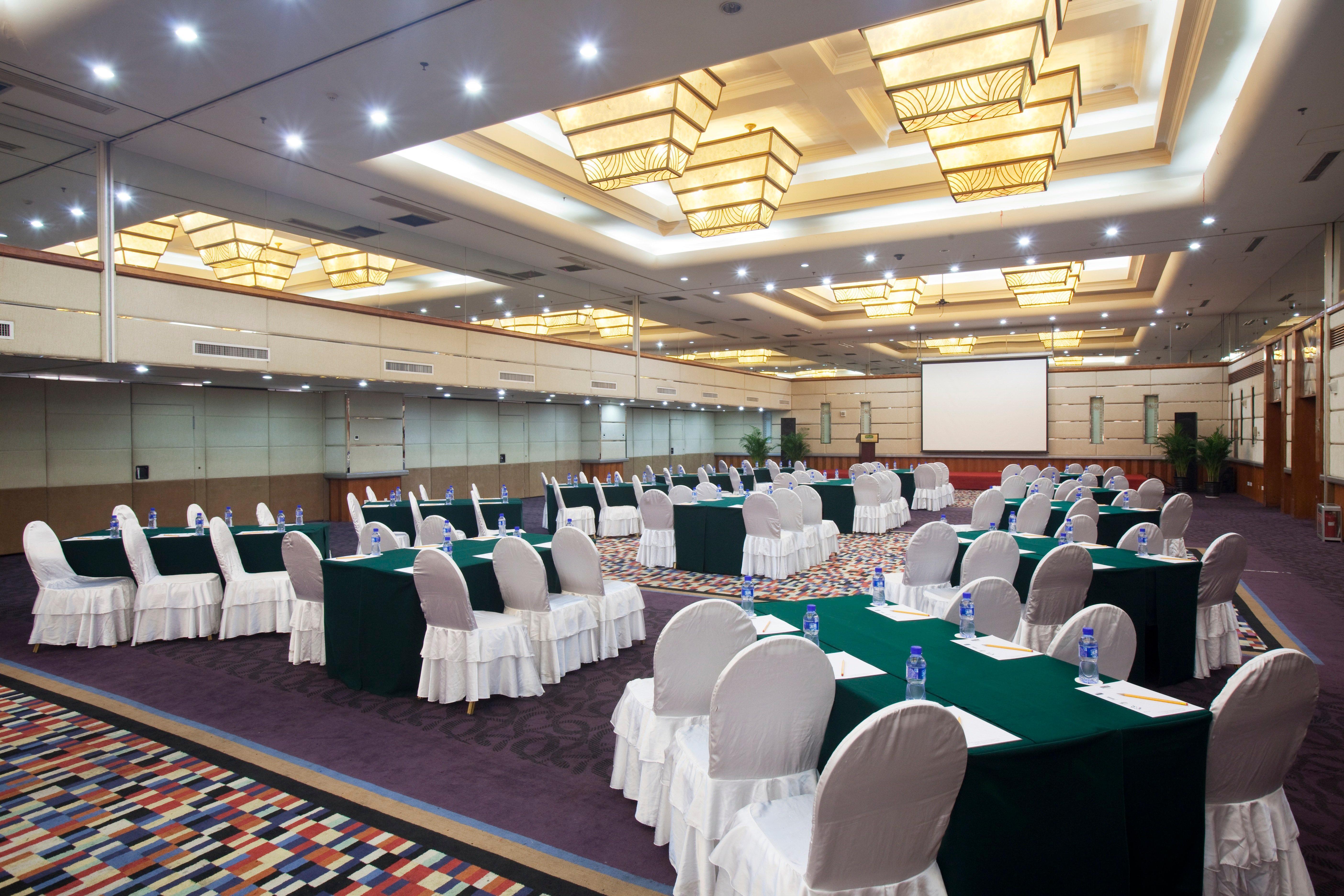 Holiday Inn Hohhot Exterior foto